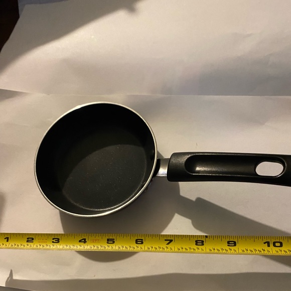 Small New Teflon Nonstick Pan - Picture 4 of 5